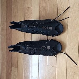 Womens black tie up high heel shoe